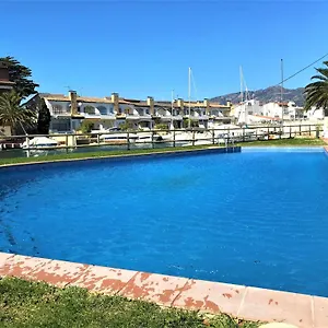  Apartamento En Con Vistas Al Canal Y Piscina